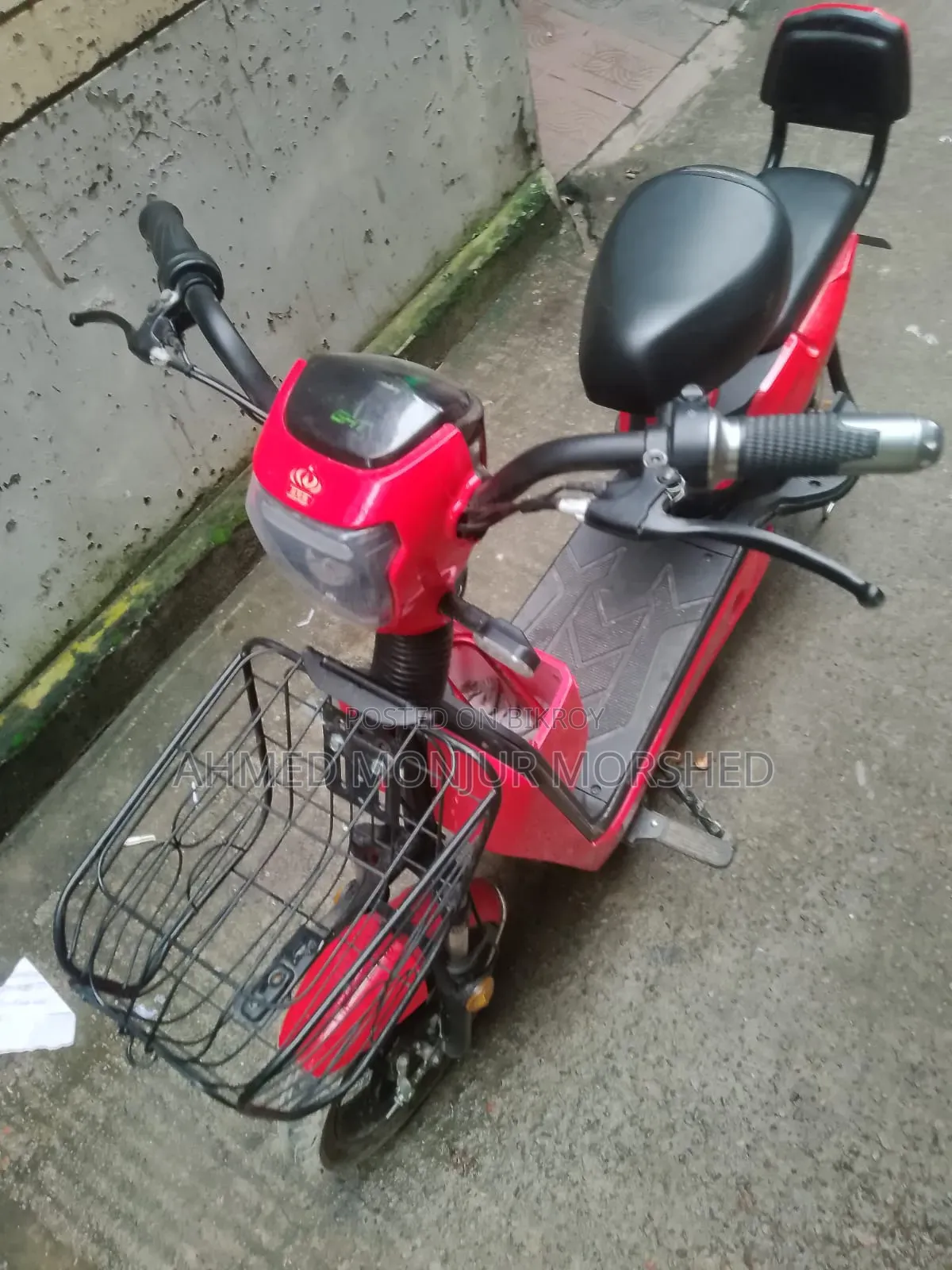 মোটরসাইকেল ২০২৬ লাল