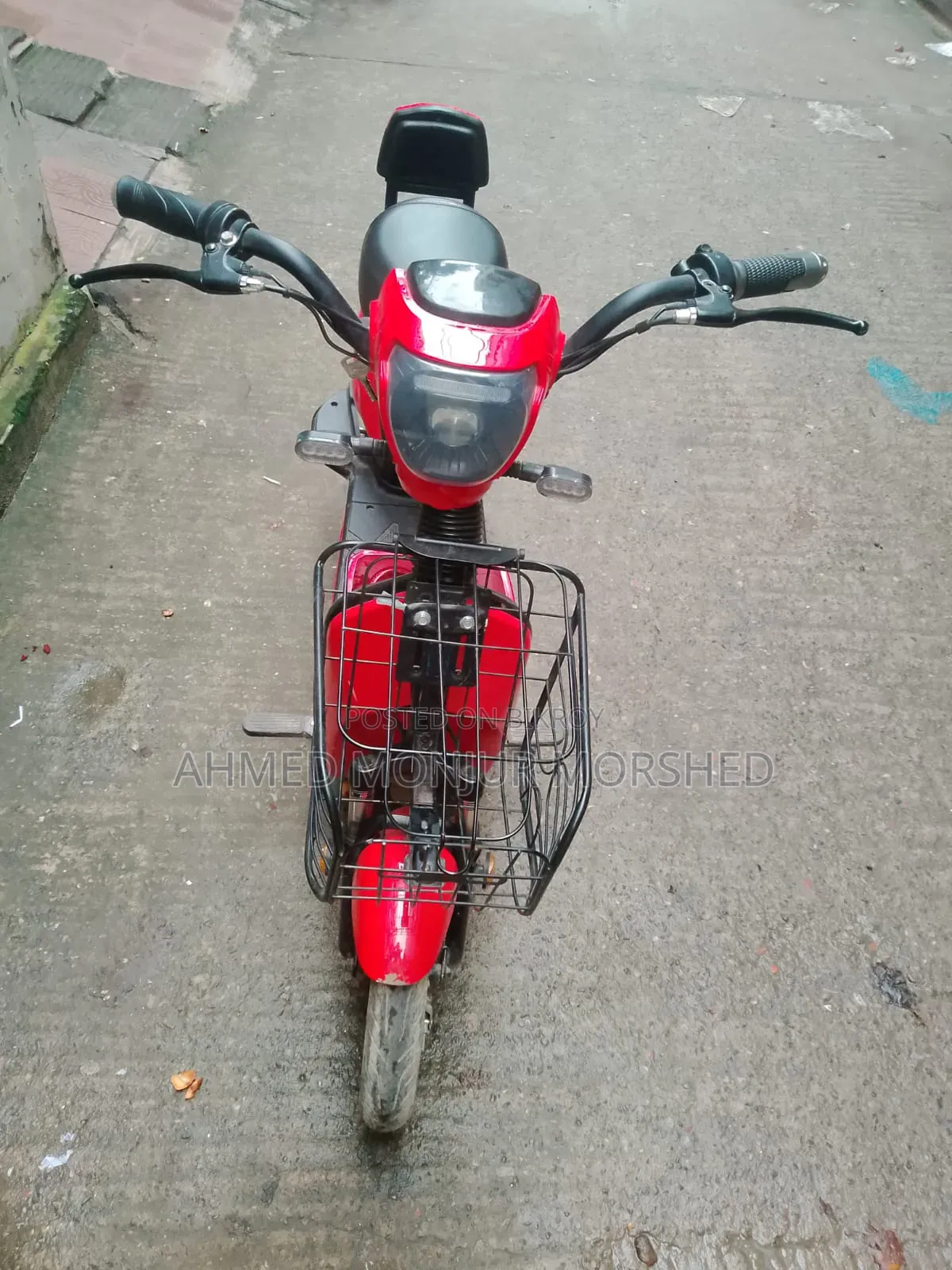 মোটরসাইকেল ২০২৬ লাল