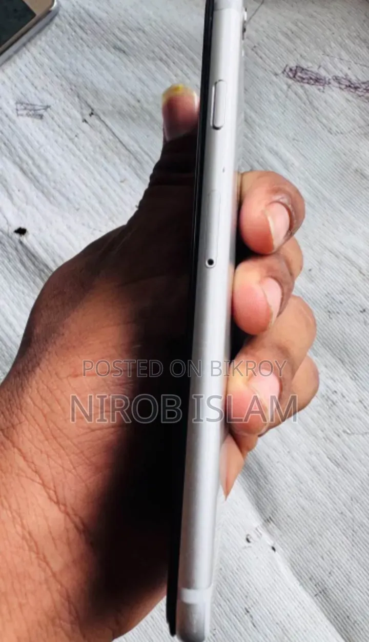 Apple iPhone 6 64 GB Silver