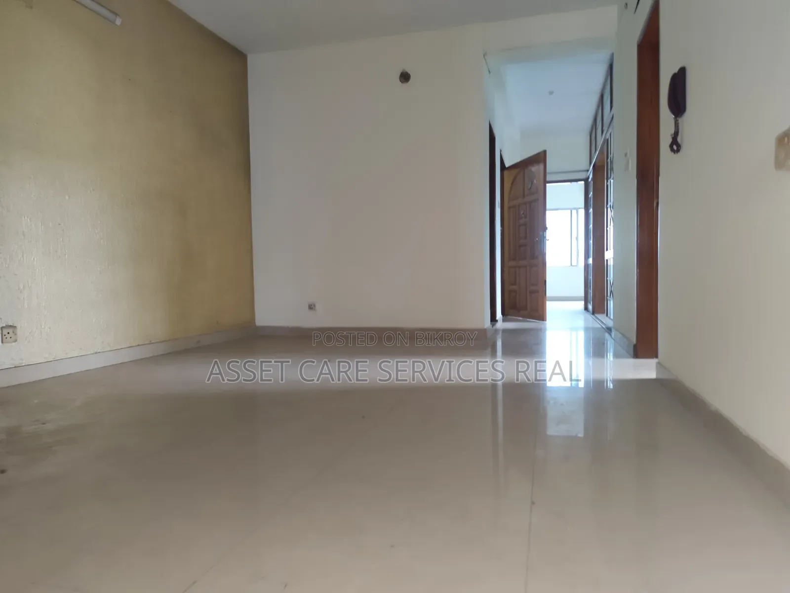 4bdrm Apartment in Gulshan for Sale