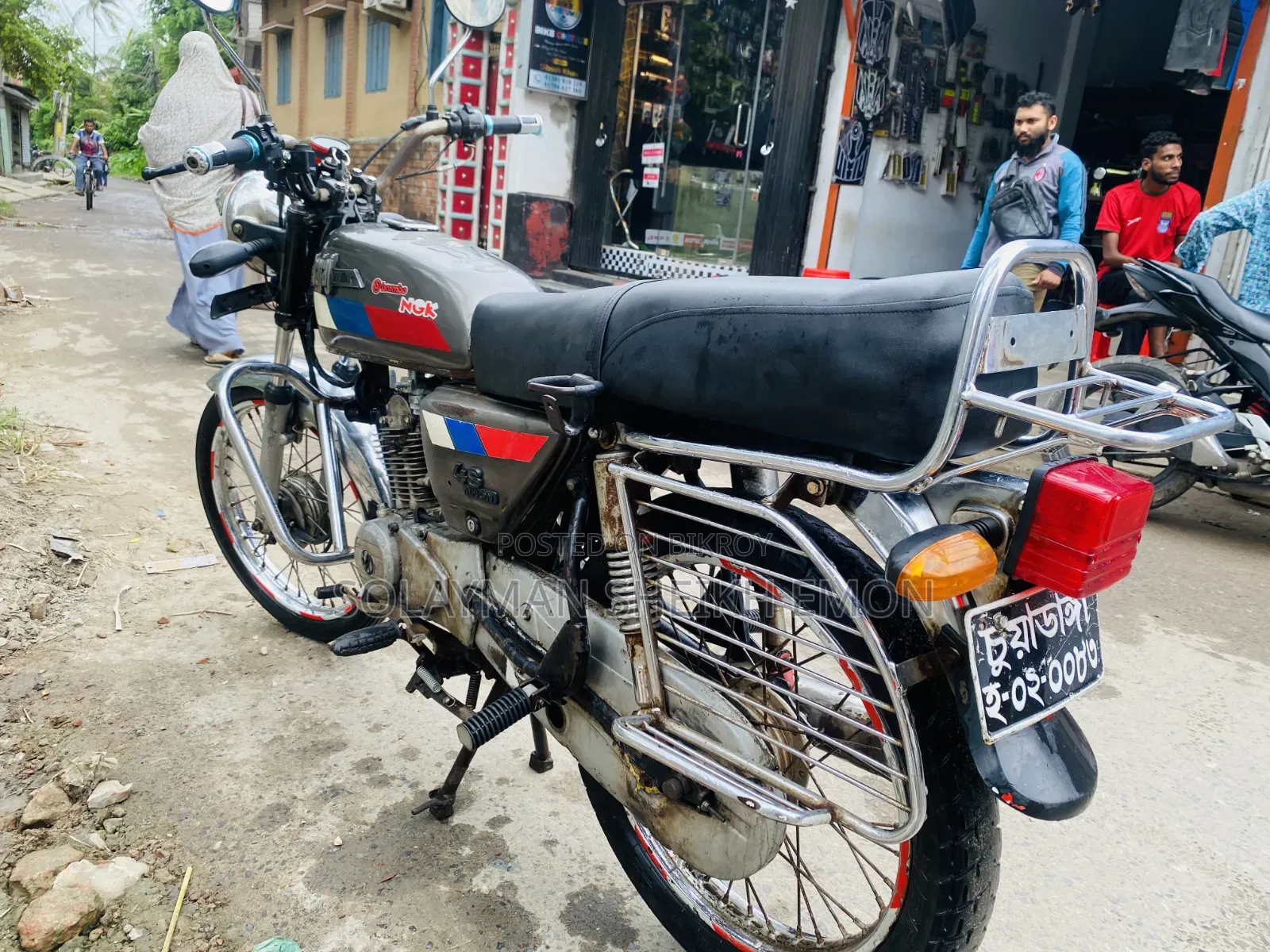 Bajaj Boxer 2005