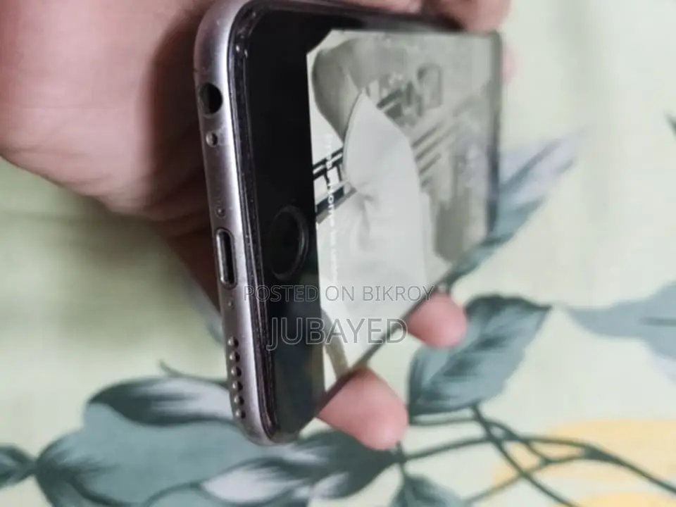New Apple iPhone 6 64 GB Silver