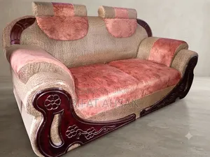 I want to sell a 2/2/1=5 seater sofa.