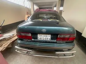 Toyota Corona 1995 Green