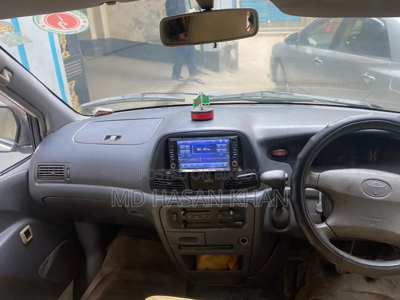 Toyota Noah 2002 White