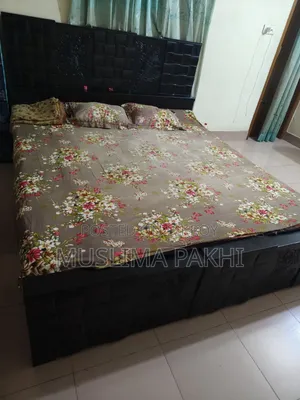 Semi-box bed made of Malaysian wood for sale