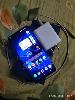 আইকিউওও ১২৮ জিবি সিলভার