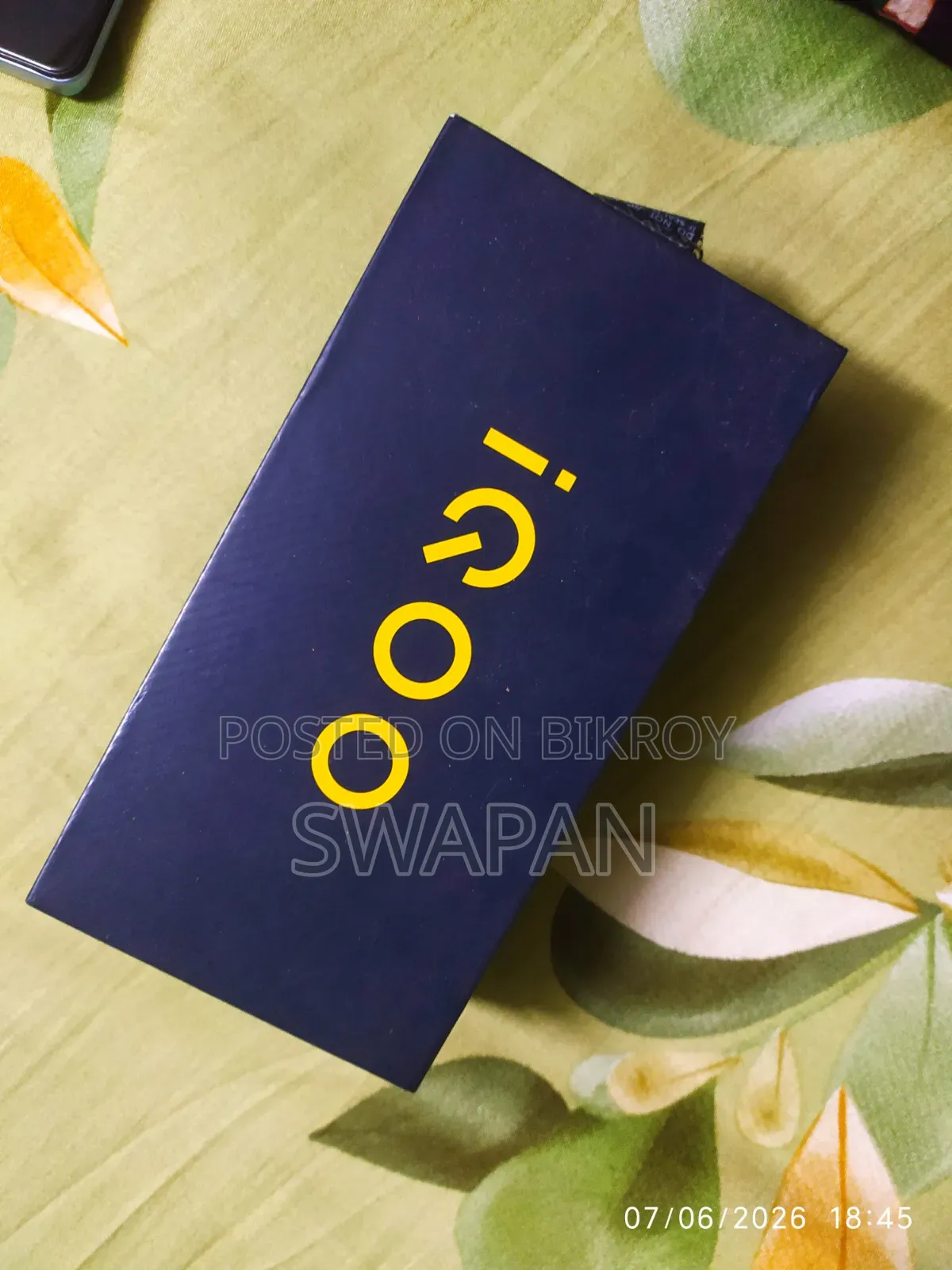 আইকিউওও ১২৮ জিবি সিলভার