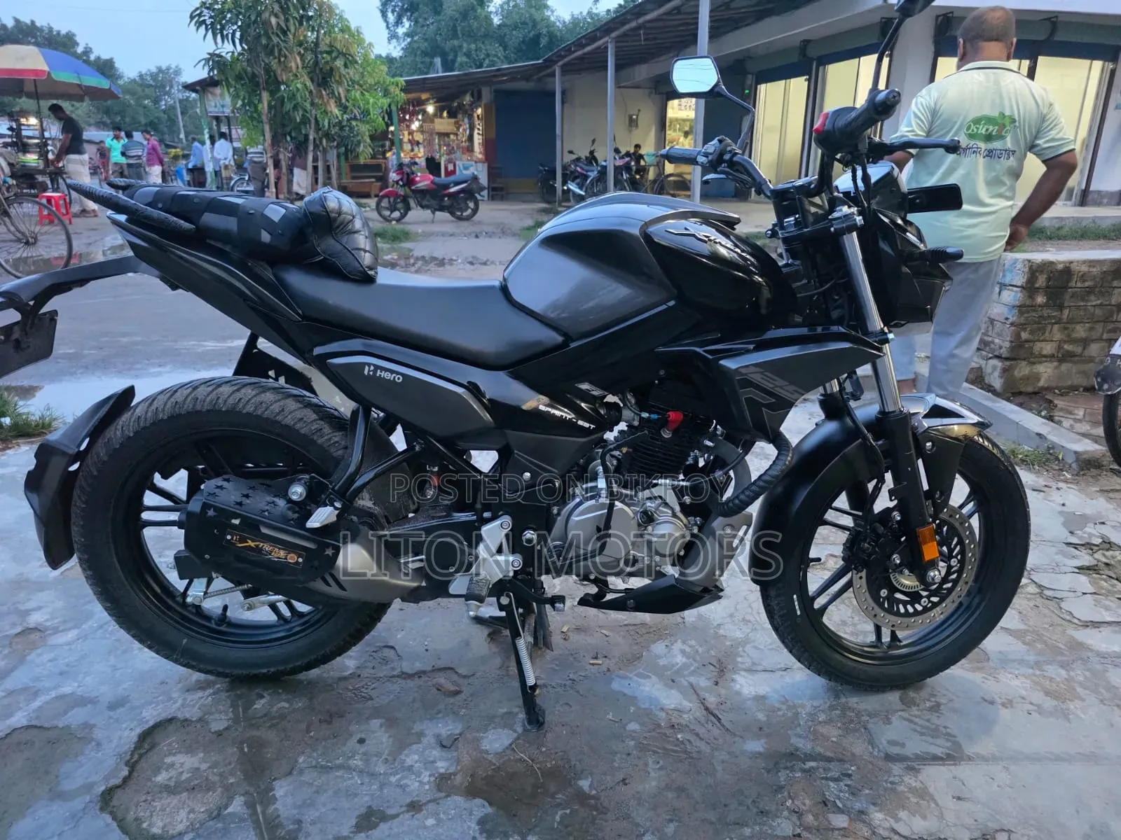 Hero Xtreme 125R 2026 Black