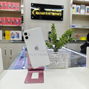 Apple iPhone 11 64 GB White