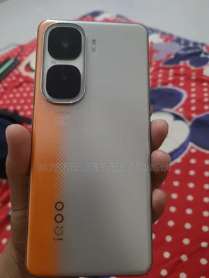 iQOO 256 GB