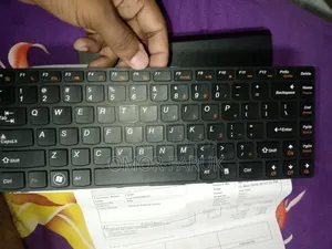 Lenovo G580 Battery and Keyboard