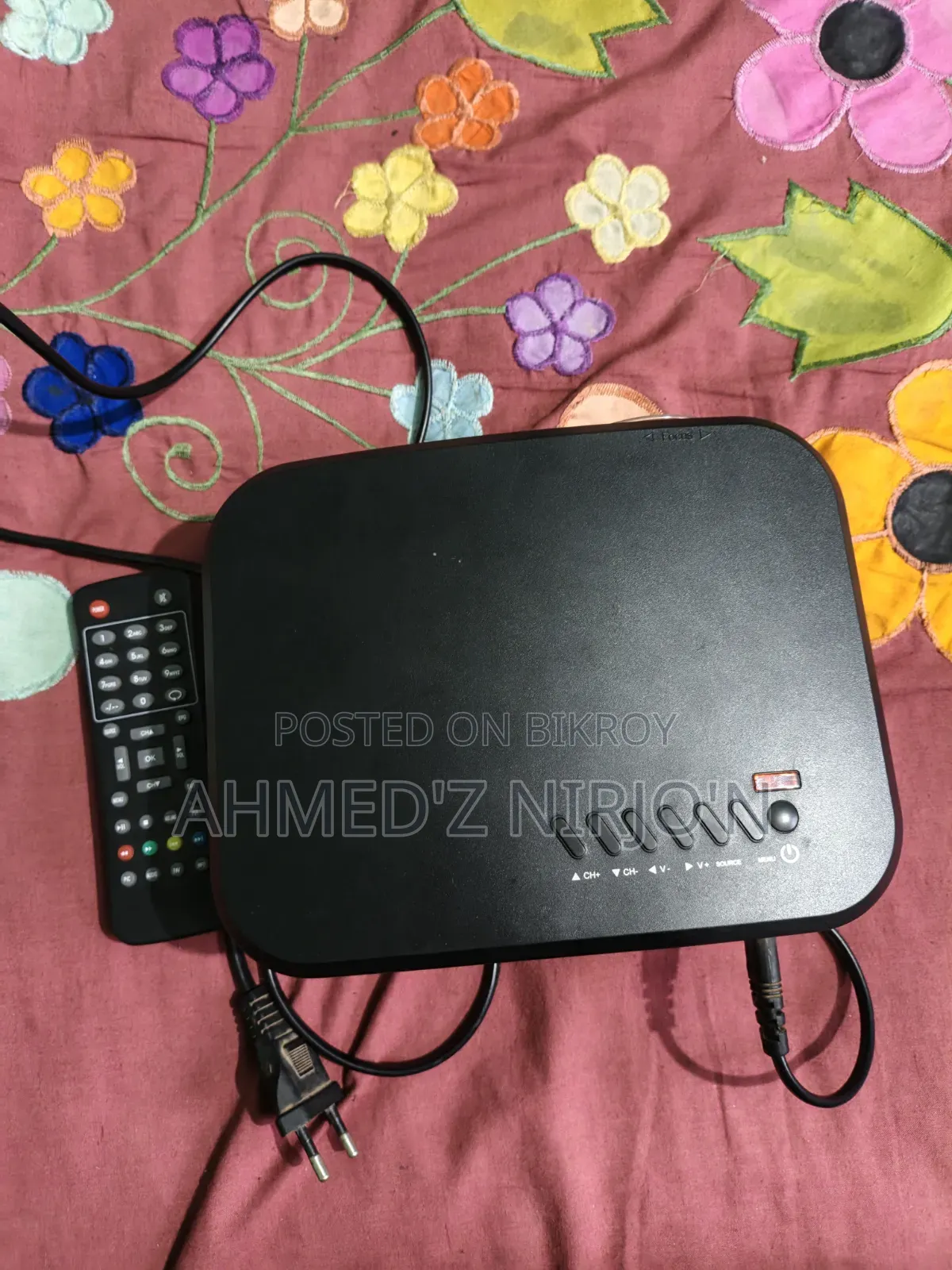 Mini LED Projector
