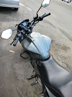 সুজুকি জিক্সার মনোটোন ২০১৫ গ্রে