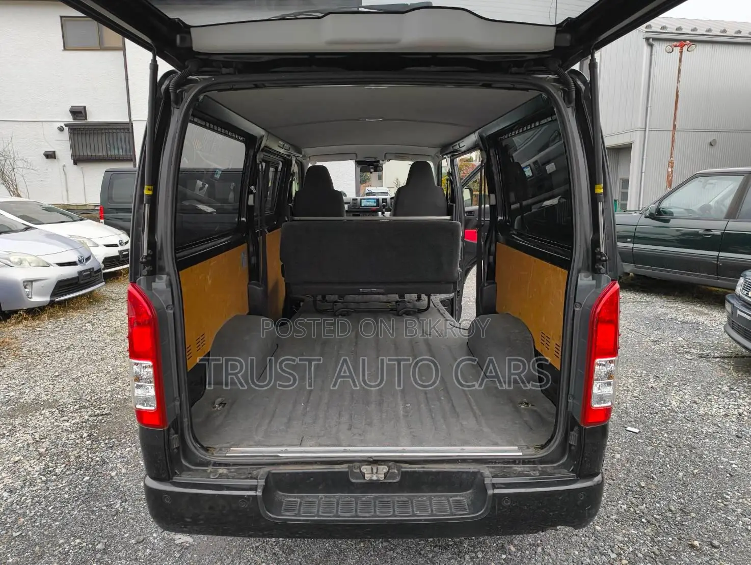 Toyota TownAce 2022 Black