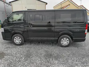 Toyota TownAce 2022 Black