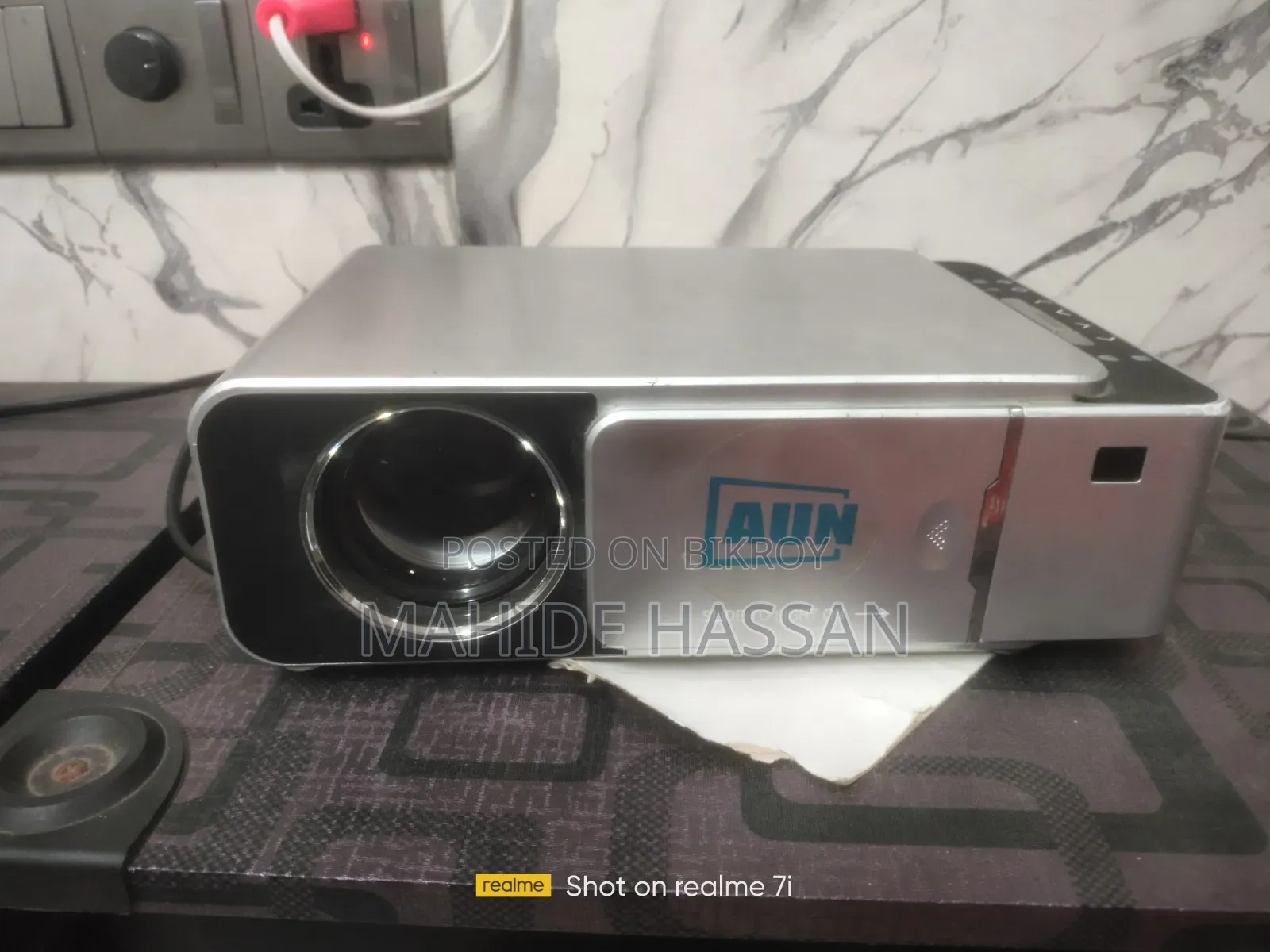 T6 Projector