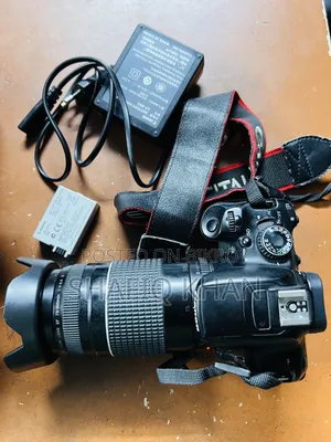 Canon Eos 700d Camera With Zoom Lens 75-300mm