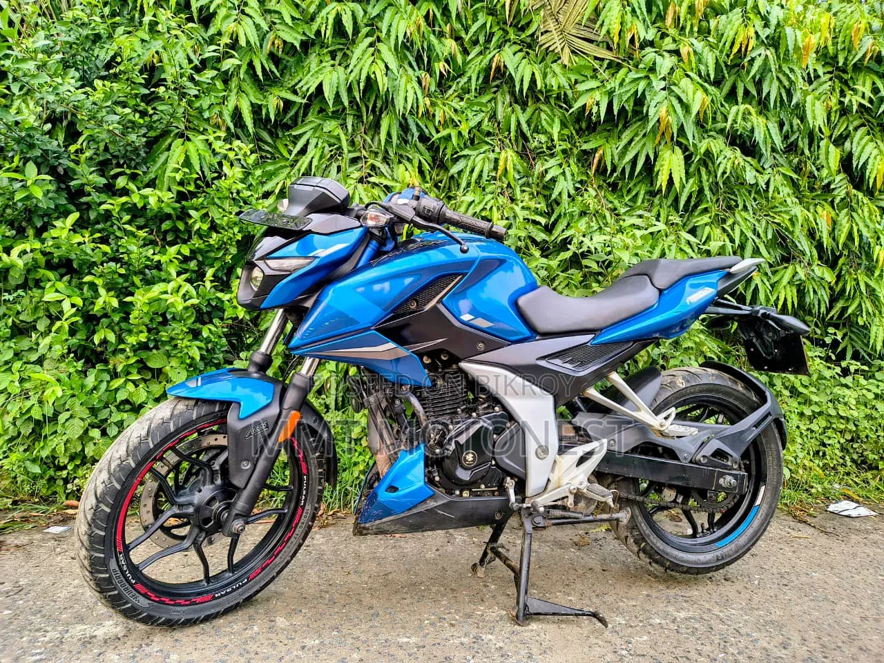 Bajaj Pulsar N160 2023 Blue