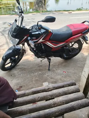 টিভিএস ২০২২ ব্ল্যাক
