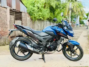 Honda X-Blade 160 2022 Blue