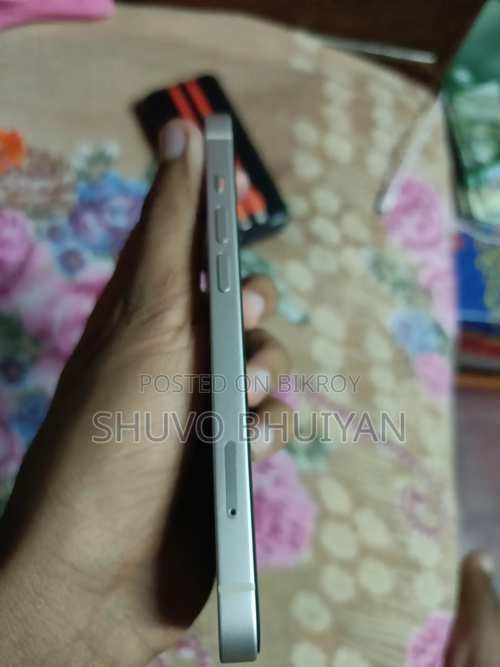 অ্যাপল আইফোন ১৪ ১২৮ জিবি হোয়াইট