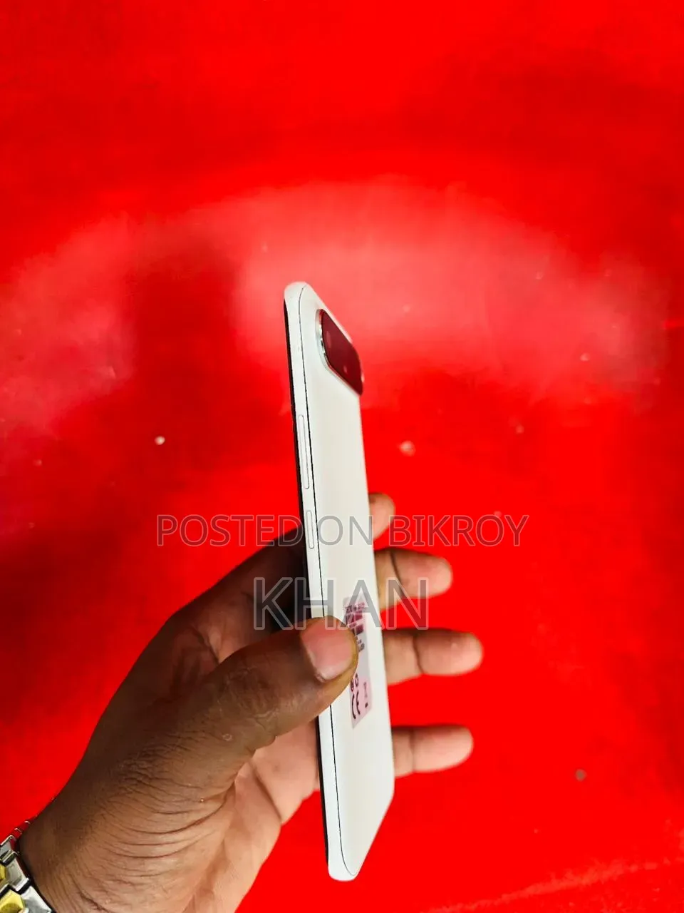 Tecno Spark Slim ২৫৬ জিবি সাদা