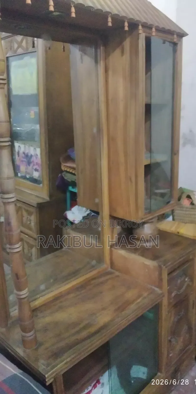 Wooden Dressing Table