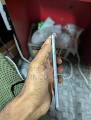 Apple iPhone 6 64 GB Silver