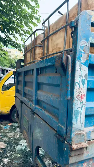 ট্রাক: আইশার ১০৫৫ প্রো