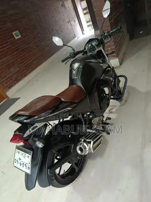 Yamaha 2018 Black