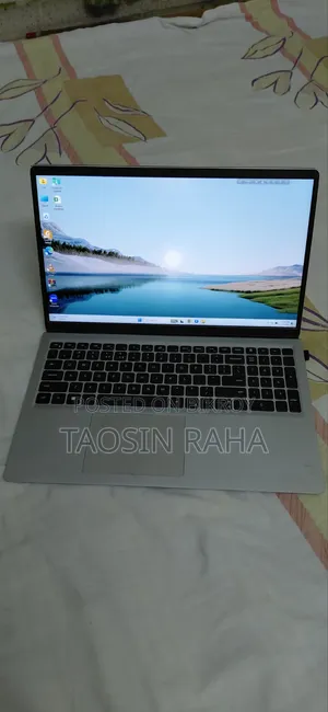Laptop Dell Inspiron 15 4GB Intel Core I3 HDD+SSD 1 Terabyte