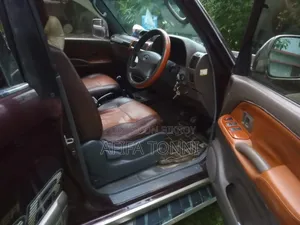 Toyota Land Cruiser Prado 2000 Red