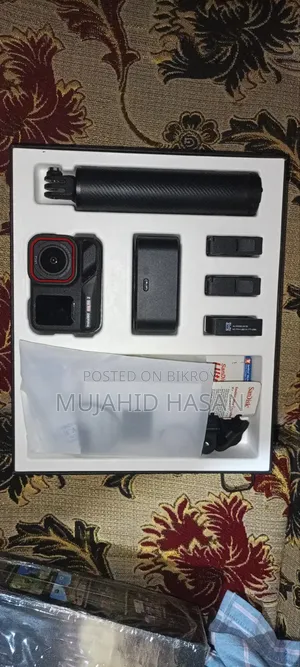 Insta 360 Ace Pro 2