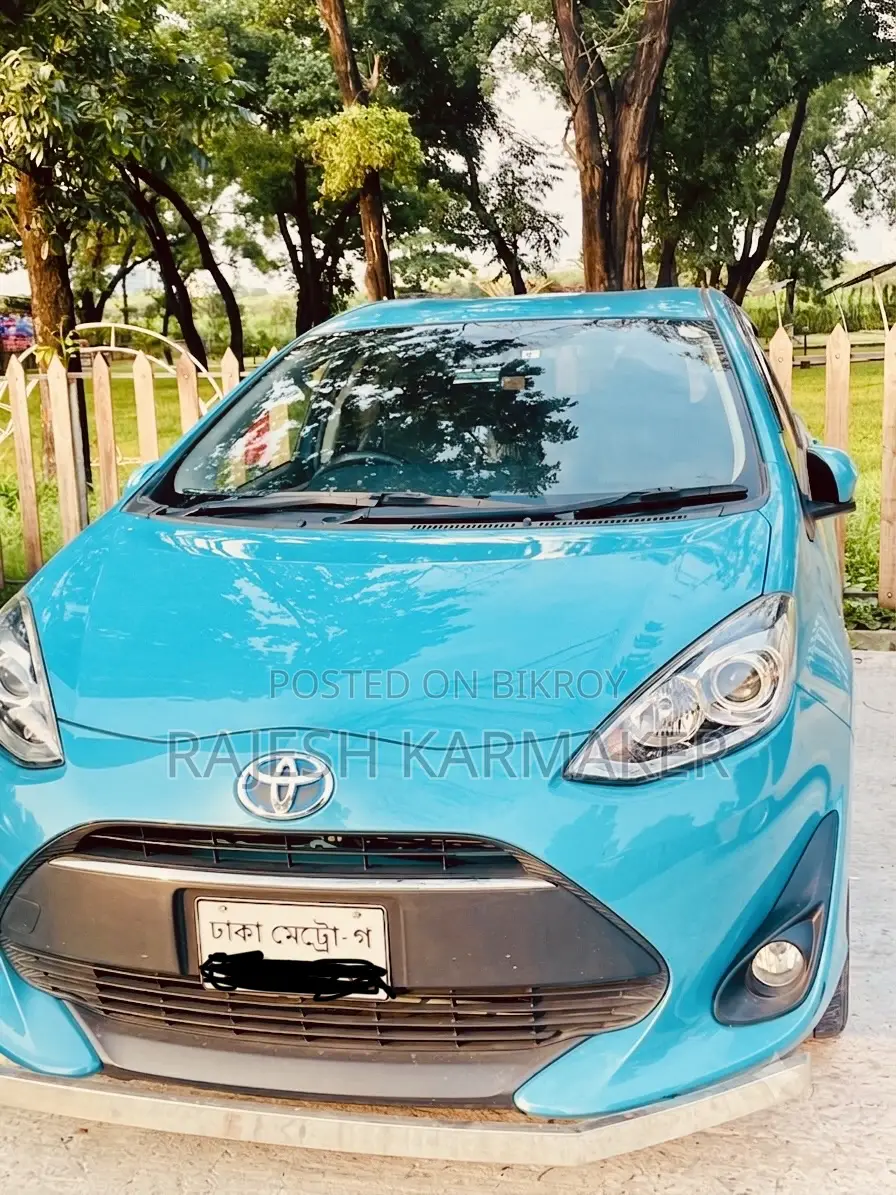 Toyota Aqua 2017 নীল