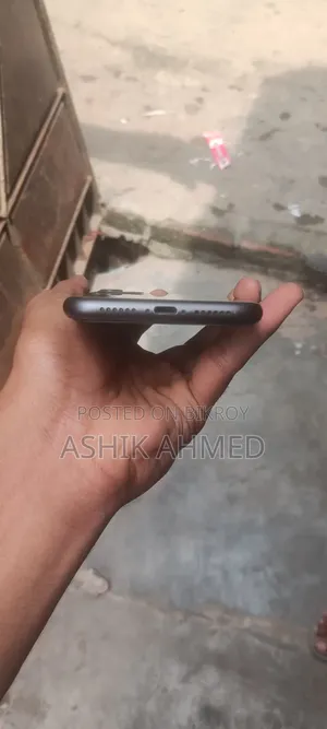 EL 64 GB Black