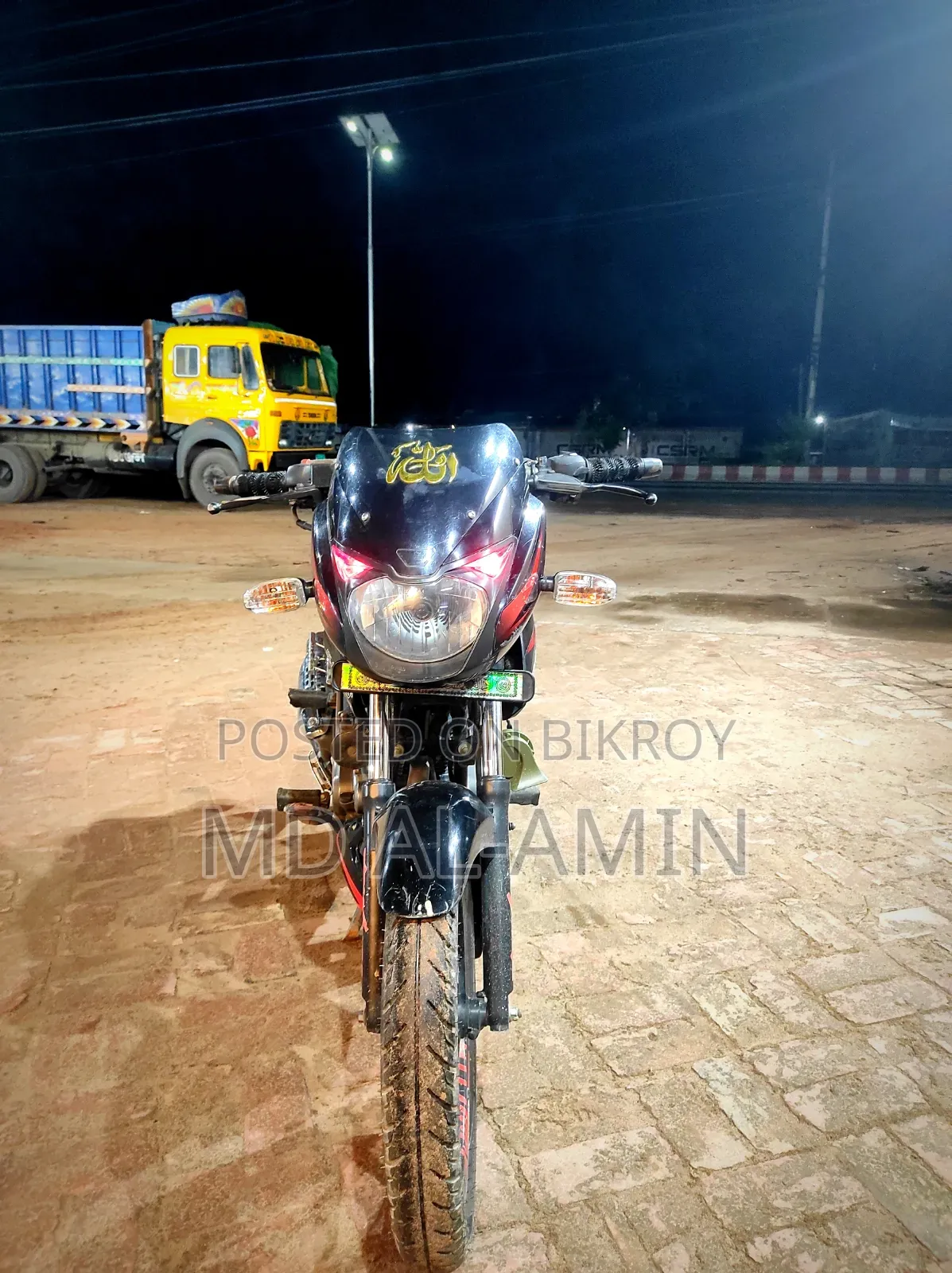 বাজাজ পালসার ১৫০ ২০১৮ ব্ল্যাক