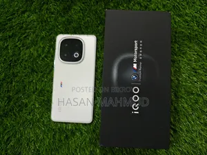 New iQOO 13 256 GB White