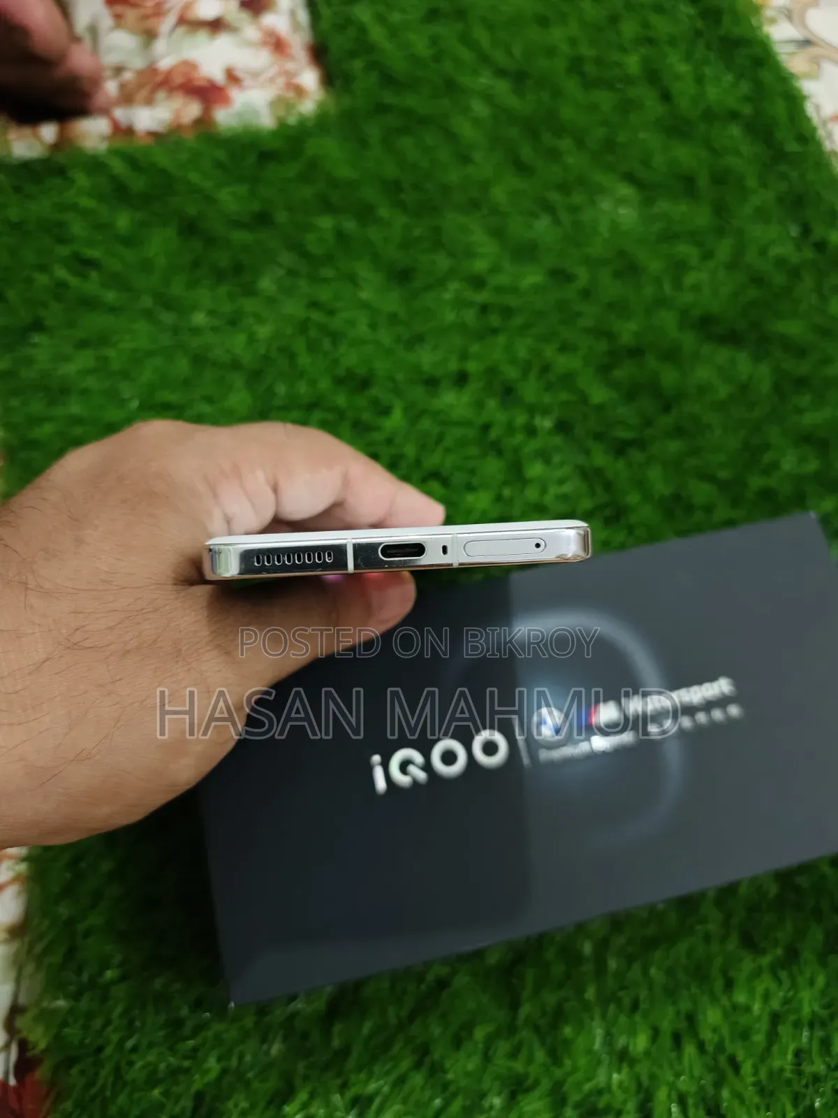 New iQOO 13 256 GB White