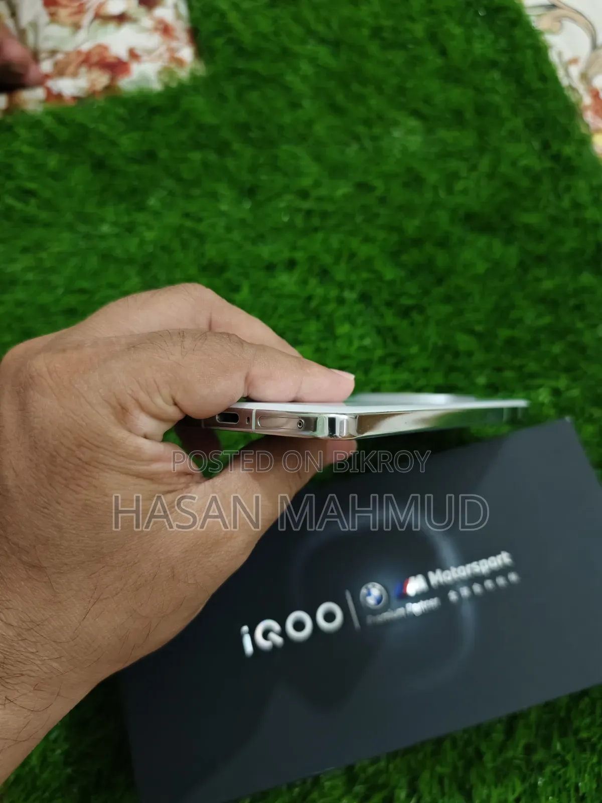 New iQOO 13 256 GB White