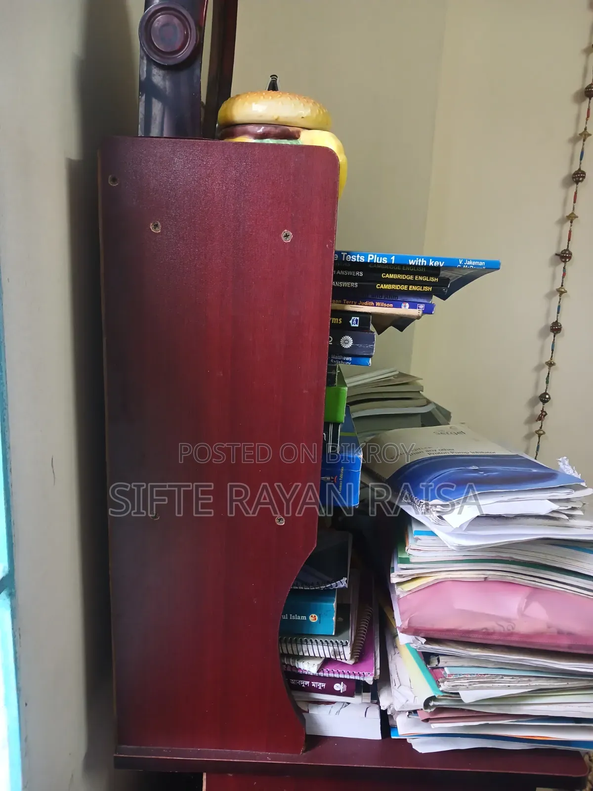 Reading Table