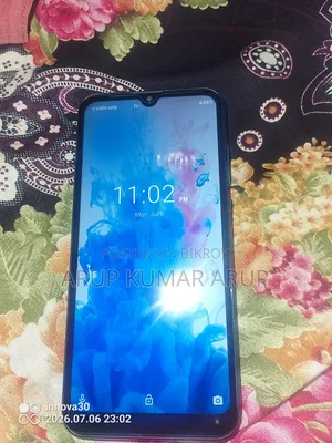 Symphony Z18 32 GB Purple