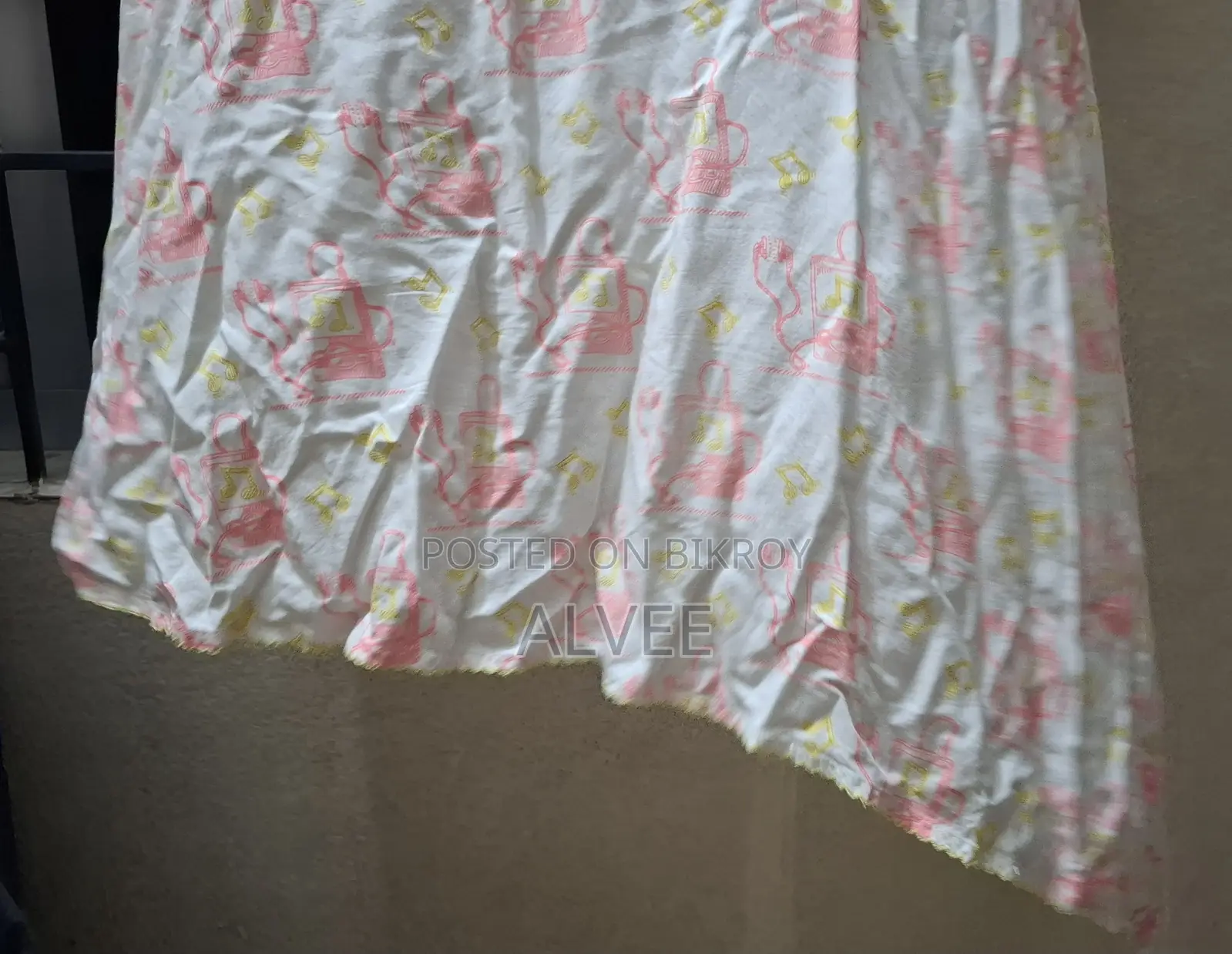 Decluttering Clothes