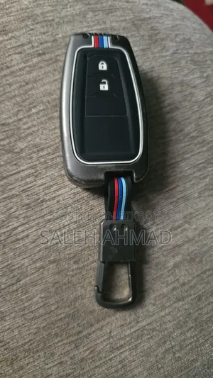 টয়োটা সি-এইচআর ২০১৭ পার্ল