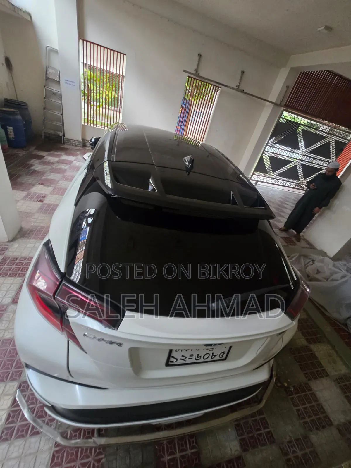 টয়োটা সি-এইচআর ২০১৭ পার্ল