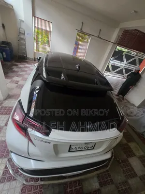 টয়োটা সি-এইচআর ২০১৭ পার্ল