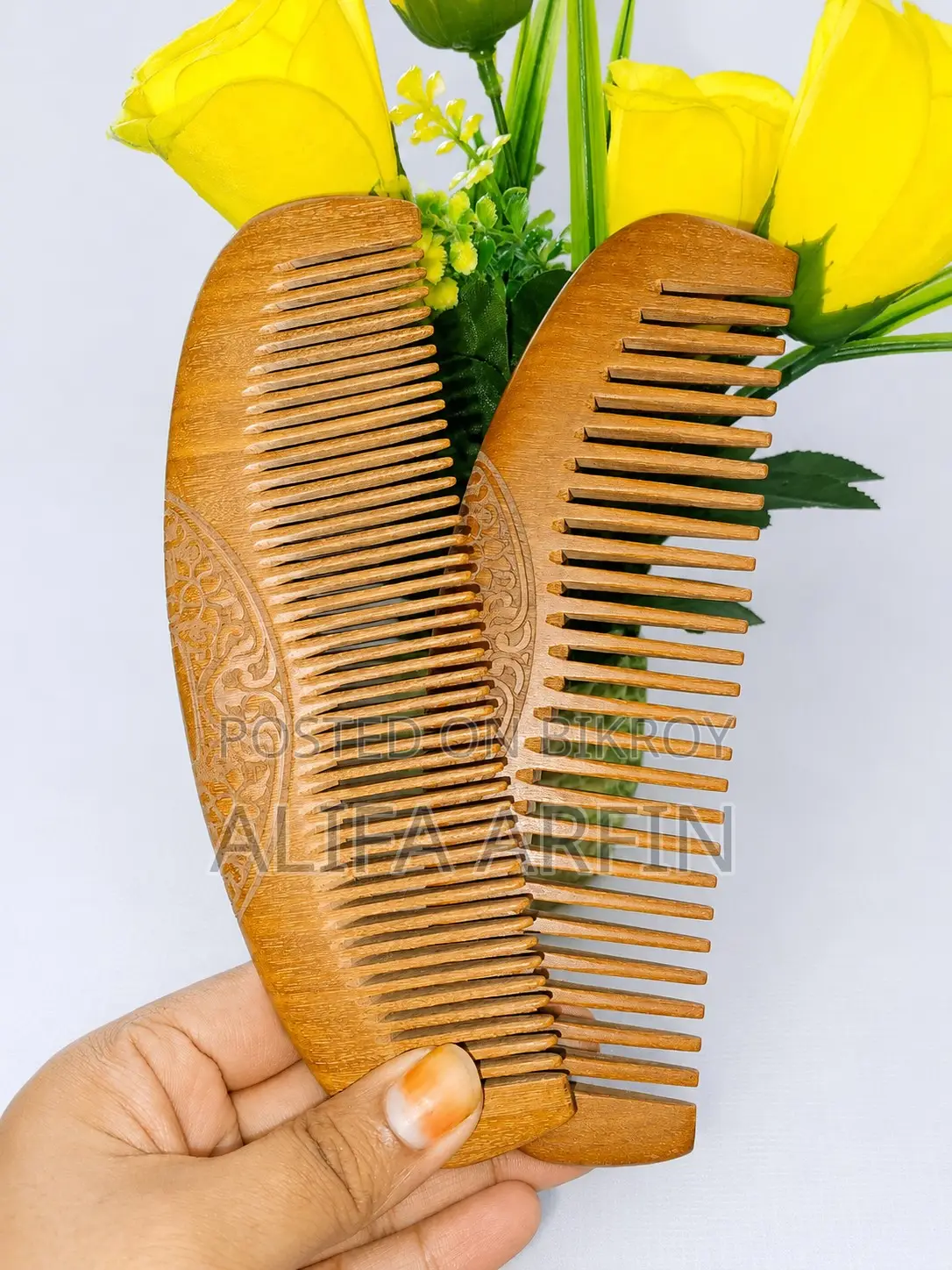 Restore hair beauty with natural care using a sandalwood comb