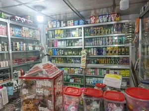 কসমেটিকের ডেকোরেশন বিক্রয় করা হবে