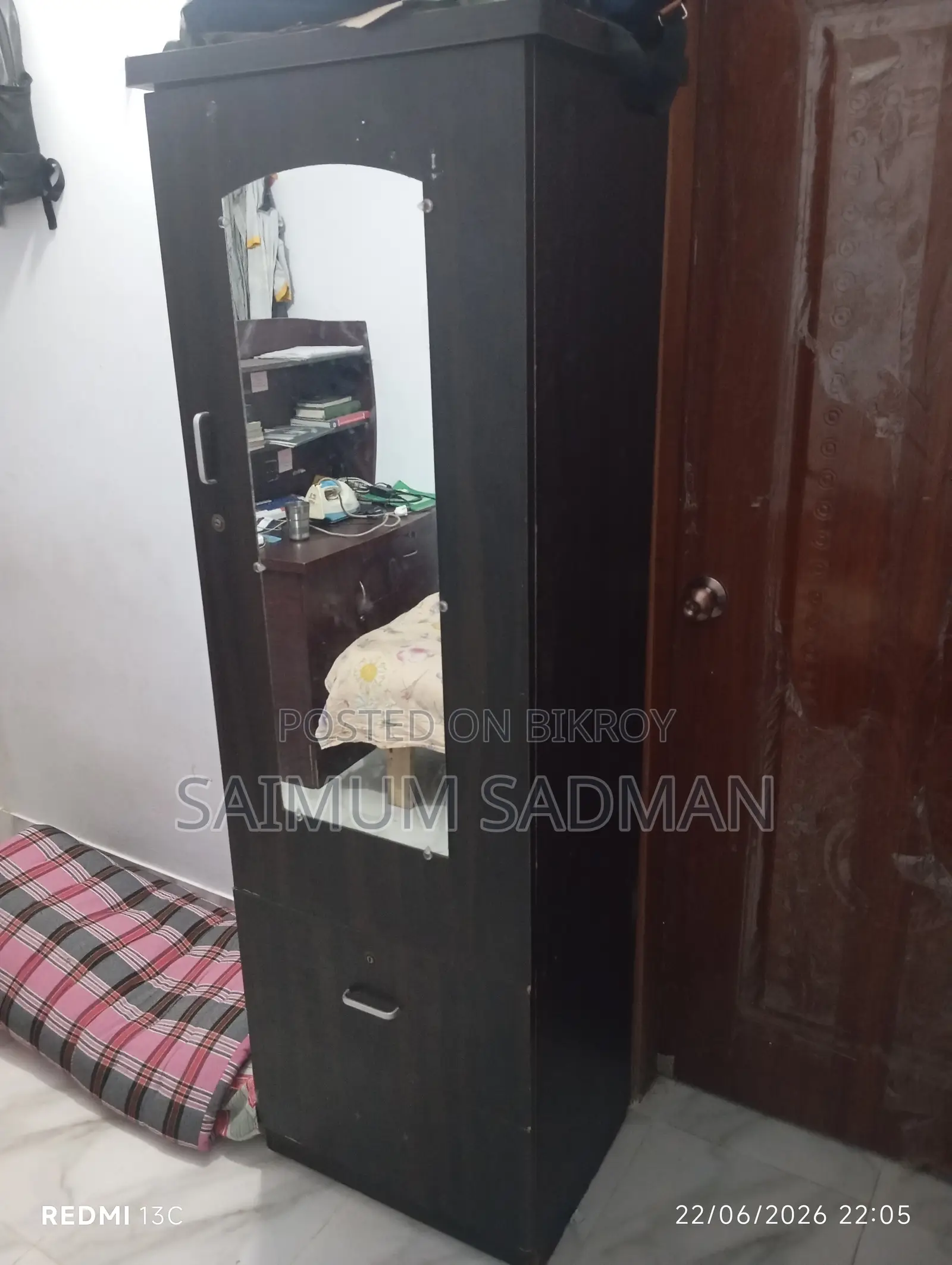 Single Door Almirah