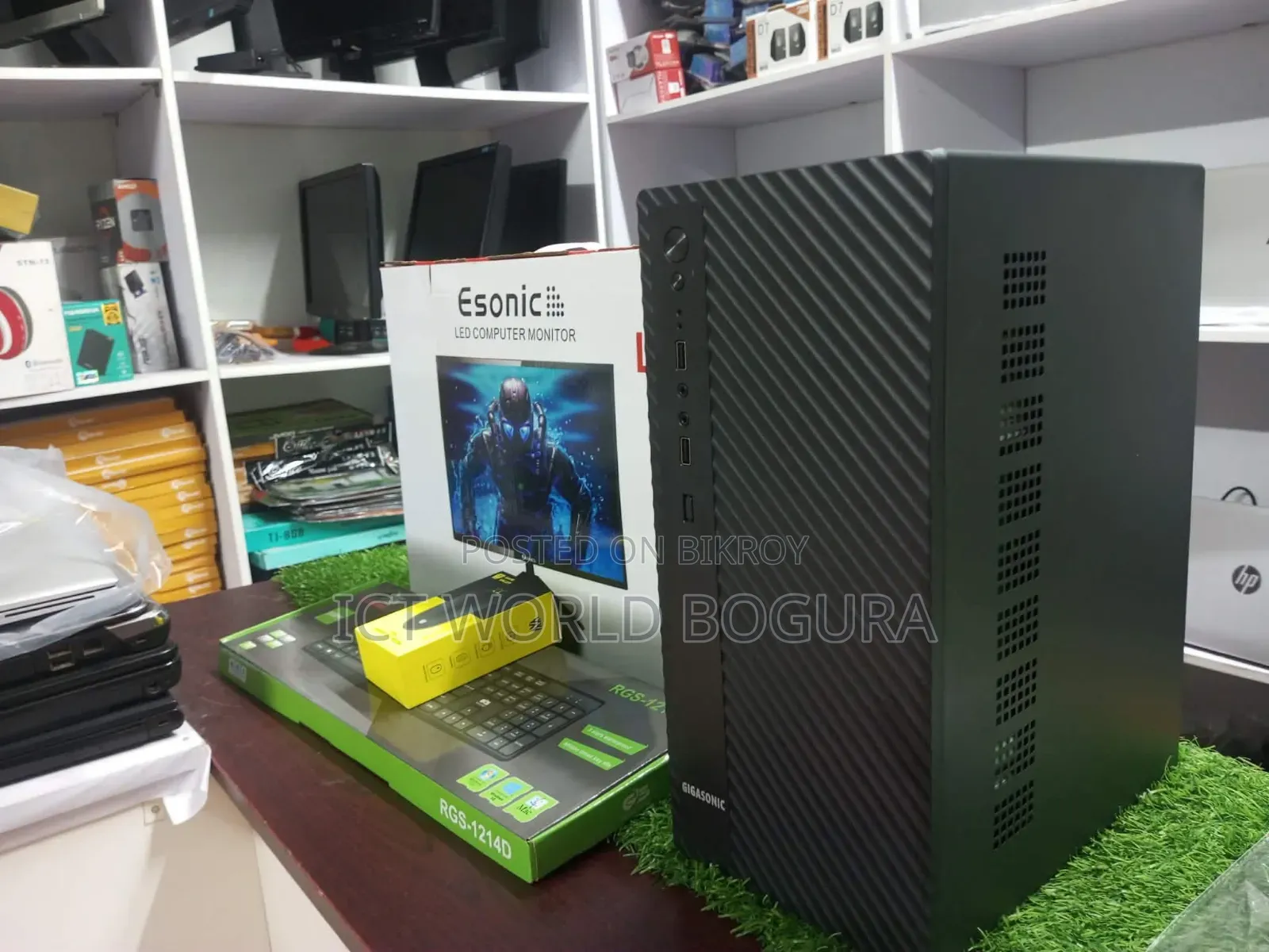 New Gigabyte GB-BSi3AL-6100 8GB Intel Core I7 SSD 256GB